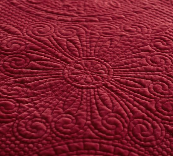 Velvet Medallion Quilt & Sham Pottery Barn
