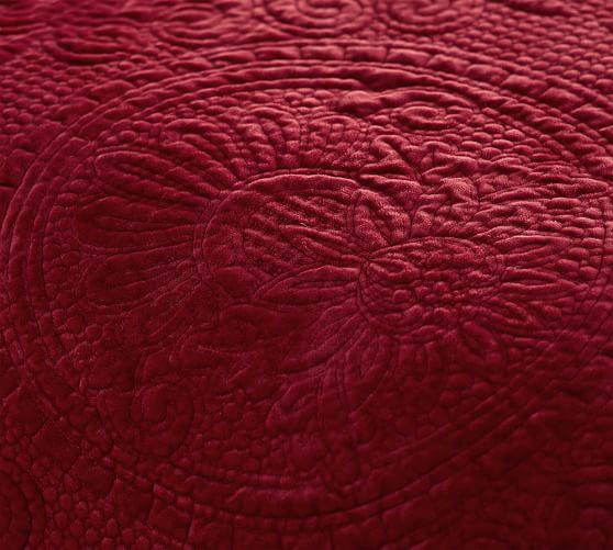 Velvet Medallion Quilt & Sham Pottery Barn