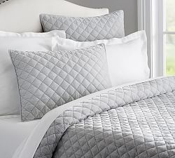 Quilts | Pottery Barn